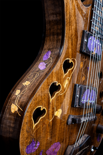 Mantis HollowBody SoundHoles