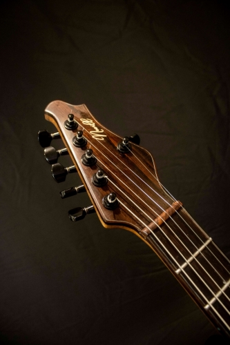 headstock-3